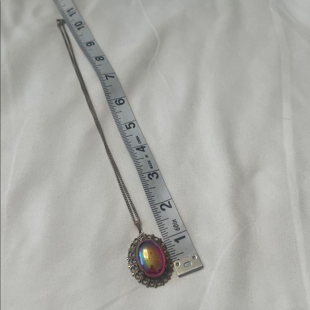 Vintage Elegant Silver Necklace with Iridescent Pendant there are signs of wear - Picture 5 of 5